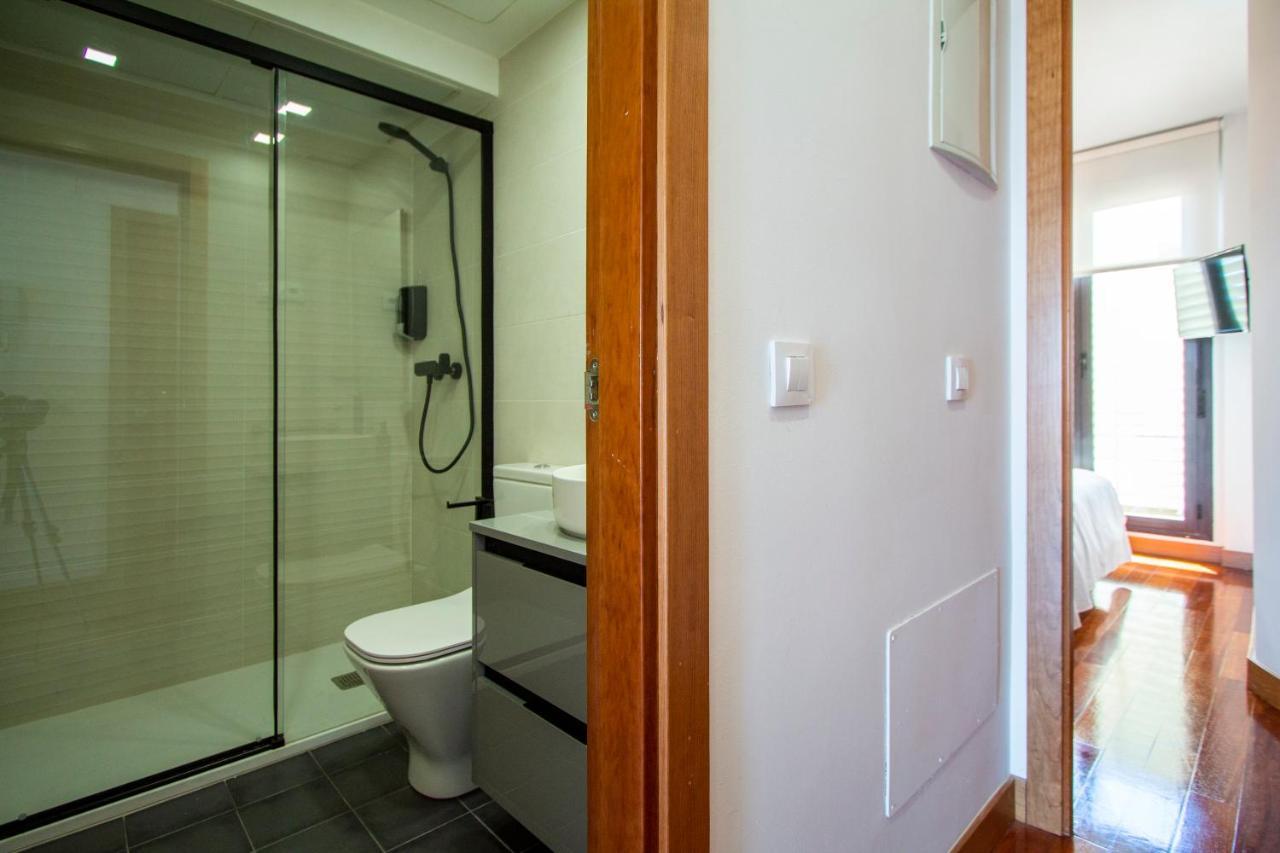 Apartamentos Castilla Luz Business Madrid Exterior photo